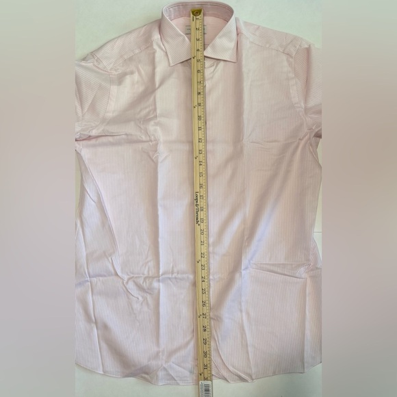 Uncommon Man Pink Pinstripe Dress Shirt NWOT Neck 17”/Arm 35” - Picture 6 of 6